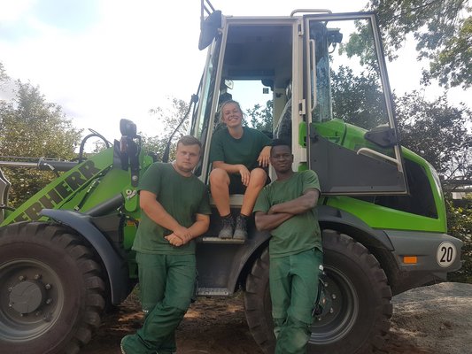 Unsere Mitarbeiter am Radlader